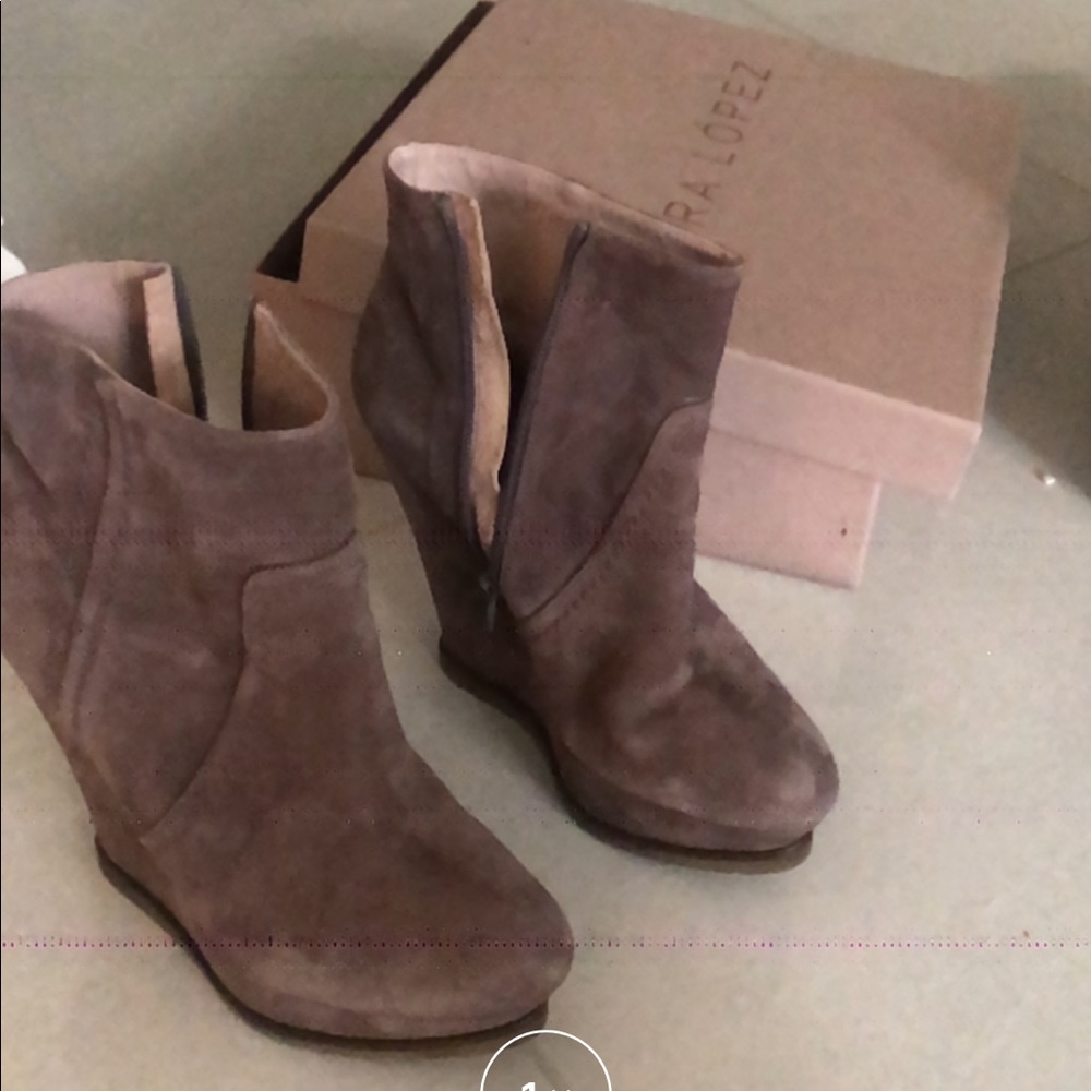 Pura Lopez taupe wedge boots